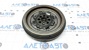 Маховик демпферный Audi A3 8V 15-20 2.0T