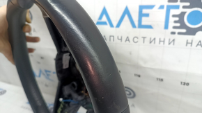 Руль голый Audi A4 B9 17-19 кожа, черный, с подогревом, без кнопок и лепестков, царапины, потертости