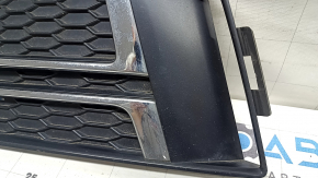 Решетка переднего бампера левая Audi A4 B9 17-17 s-line, без радара, светлый хром, песок