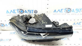 Фара передняя правая в сборе BMW X7 G07 19-22 LED с кронштейном и уплотнителем, песок, мелкие царапины