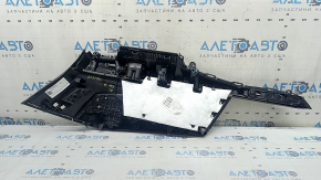 Обшивка арки задняя левая верхняя BMW X7 G07 19-22 кожа Vernasca, Schwarz, вставка под дерево Fineline/metal с молдингом, подлокотник черная кожа, примято, царапины, тычки, сломано крепление