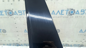 Накладка двери боковая задняя правая BMW X7 G07 19-26 передняя, глянцевая, царапины