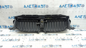 Решетка радиатора grill в сборе BMW 5 G30 17-22 с жалюзи дефлектором радиатора, с моторчиком, хром, песок, вздулся хром, царапины