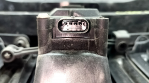 Решетка радиатора grill в сборе BMW 5 G30 17-22 с жалюзи дефлектором радиатора, с моторчиком, хром, песок, вздулся хром, царапины