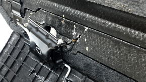 Пол багажника BMW X7 G07 19-22 черный Anthrazit, с ручкой, царапины на ручке, под чистку, сломаны кронштейны