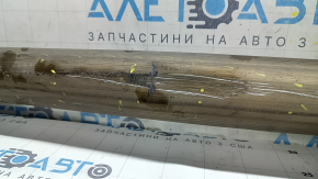Țeava de eșapament stânga cu catalizator pentru un BMW X7 G07 19-22 3.0T este îndoită.