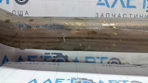 Țeava de eșapament stânga cu catalizator pentru un BMW X7 G07 19-22 3.0T este îndoită.
