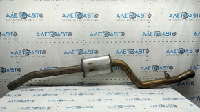 Țeava de eșapament stânga cu catalizator pentru un BMW X7 G07 19-22 3.0T este îndoită.