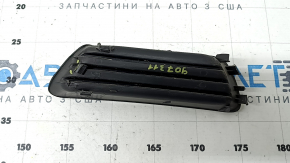 Заглушка ПТФ правая Toyota Camry v40 07-09 сломано крепление