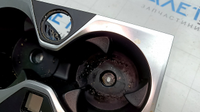 Подстаканники центральной консоли передние BMW X7 G07 19-22 черный с хром, потерт, под чистку