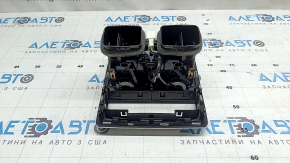 Дефлектор воздуховода центральной консоли с накладкой BMW X7 G07 19-26 царапины