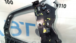 Накладка руля BMW X7 G07 19-22 под подогрев руля без driving assist, M-Sport, хром с черной кожей, царапины, сломаны крепления