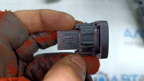Кнопка открытия крышки багажника Ford Mustang mk6 15-23 салонная