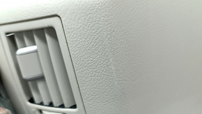 Накладка центральной консоли задняя Toyota Camry v40 бежевая, с дефлектором, царапины