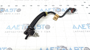 Клапан продувки топливных паров Ford Mustang mk6 15-23 2.3Т с трубкой