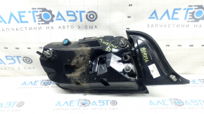Фонарь правый Ford Mustang mk6 18-23 царапины