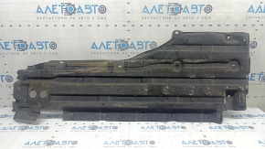 Protecție partea inferioară dreapta pentru Ford Mustang mk6 18 - zgâriată, ruptă