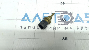 Vas de expansiune mic DEGAS pentru răcire, fără capac, pentru Nissan Leaf 11-12