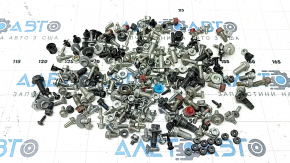 Lipsește accesoriile din interiorul Toyota Camry V40