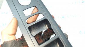 Накладка управления стеклоподъемником передняя левая Honda CRV 23-26 черная, царапины
