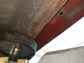 Panou lateral dreapta față al unui Toyota Camry v40, roșu, ruginit, vopsit