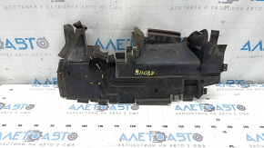 Deflector radiator dreapta pentru Audi Q8 19-23 3.0T MHEV, rupturi, elemente de fixare rupte