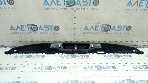 Накладка замка двери багажника верхнего BMW X5 G05 19-26 черная, царапины