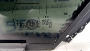 Форточка глухое стекло задняя правая Audi Q8 19-20 тонировка с хром молдингом, в черной плёнке