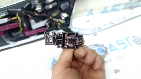 Накладка передней панели правая BMW X5 G05 19-23 под дерево Fineline Stripe, с подсветкой, царапины