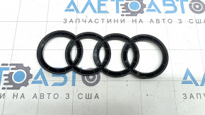 Эмблема значок двери багажника Audi Q8 19-26 черный глянец