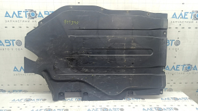 Protecția inferioară stânga spate a caroseriei BMW X5 G05 19-26 este îndoită.