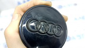 Центральный колпачок на диск Audi Q8 19-21 графит, 60мм, окрашен