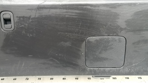 Обшивка двери багажника нижняя Subaru Forester 19-24 SK черная, царапины, потерта