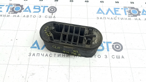Cricul stânga spate pentru un Audi Q8 19-26 are un suport defect.