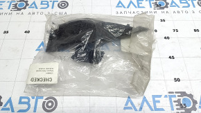 Уплотнитель решетки дворников правый Nissan Altima 19-24