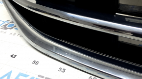 Решетка радиатора grill VW Tiguan 22-24 с эмблемой, под радар, песок