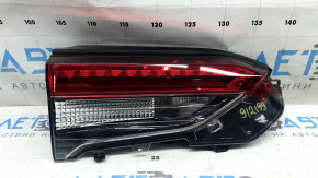 Фонарь внутренний дверь багажника левый Toyota Rav4 19-24 Japan built, потерт