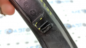 Ornament jgheab portbagaj stânga pentru BMW 7 G11 G12 16-19, elemente de fixare rupte pe caroserie