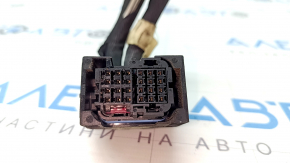 Фишка на блок ECU компьютер двигателя BMW 7 G11 G12 16-22 B58 черная