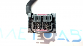 Фишка на блок ECU компьютер двигателя BMW 7 G11 G12 16-22 B58 черная