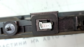 Планка подсветки номера крышки багажника BMW 7 G11 G12 16-19 с ручкой, под камеру, сломаны крепления