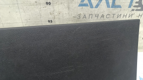 Пол багажника левый Toyota Rav4 19-24 черный, потерта