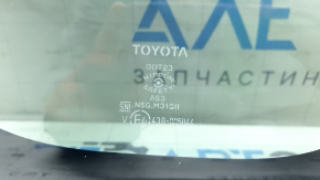 Форточка глухое стекло задняя левая Toyota Rav4 19-24 тонировка, с хром молдингом, надорван уплотнитель
