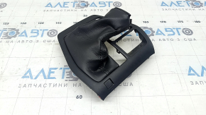 Накладка шифтера КПП Toyota Rav4 19-24 черная, с чехлом, потерта