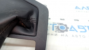 Накладка шифтера КПП Toyota Rav4 19-24 черная, с чехлом, потерта