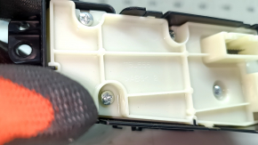 Блок кнопок центральной консоли Toyota Rav4 19-22 AWD hybrid, сломано крепление