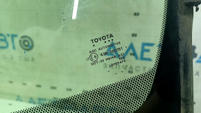 Лобовое стекло Toyota Rav4 19-21 hybrid без подогрева AWD, Japan built, под камеру, с подогревом камеры, песок, царапины