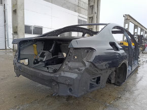 Aripă spate dreapta BMW 7 G12 16-22 pe caroserie, negru, partea din spate