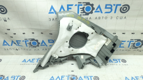 Ornamente montanți spate în spatele geamului drept al Audi Q5 80A 18-24 gri, sub difuzor