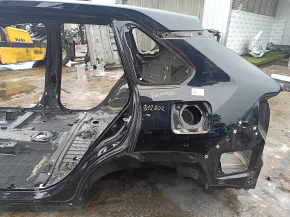 Aripă spate stânga Toyota Rav4 19-20 pe caroserie, neagră, bara de protecție